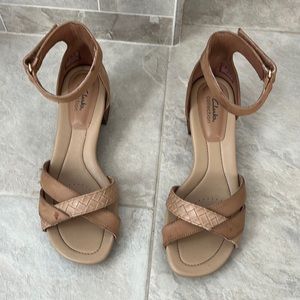 Clarks Desirae Lily Sandal Size 8